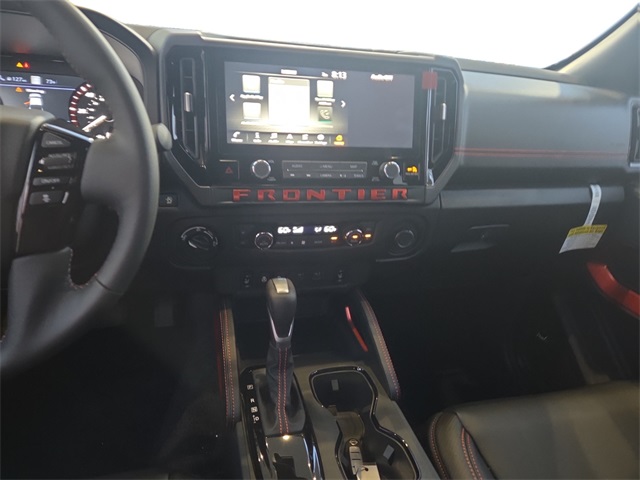 2025 Nissan Frontier Crew Cab PRO-4X photo 10