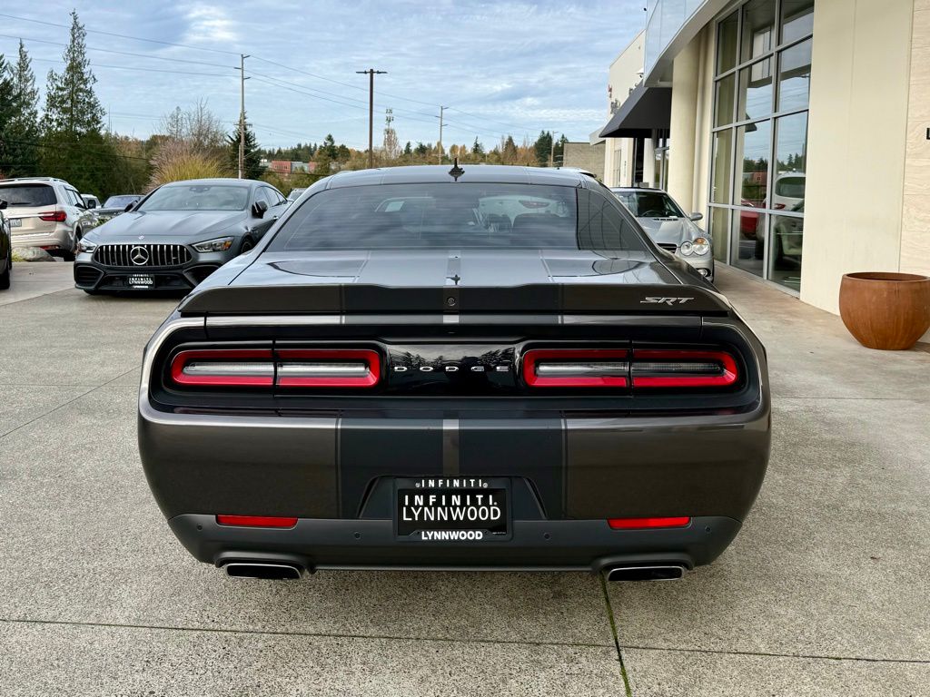 2016 Dodge Challenger SRT8 392 photo 4