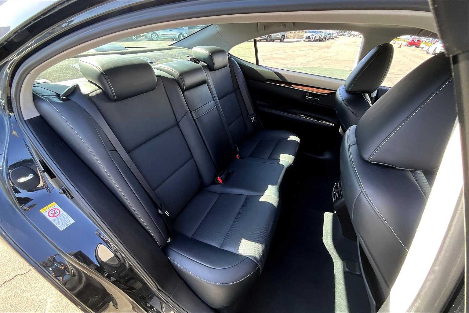 2017 Lexus ES 350 photo 20