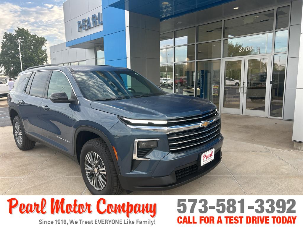 2026 Chevrolet Traverse LT's photo