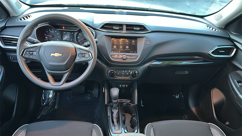 2021 Chevrolet Trailblazer LS photo 11
