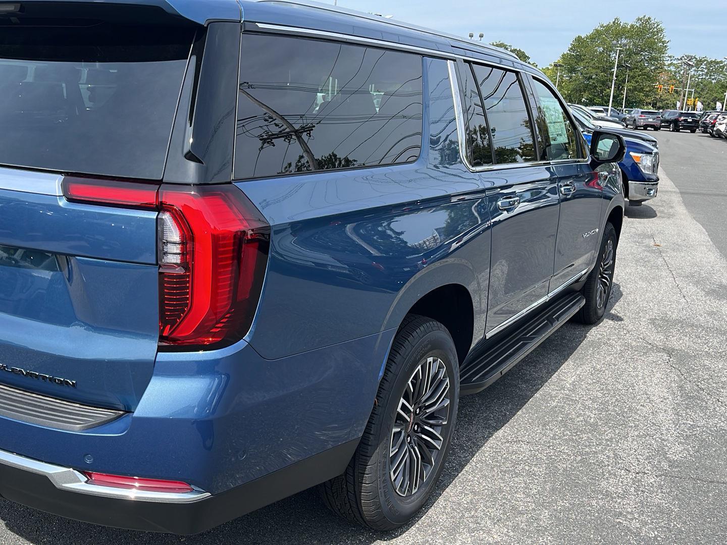 2025 Gmc Yukon XL photo 3