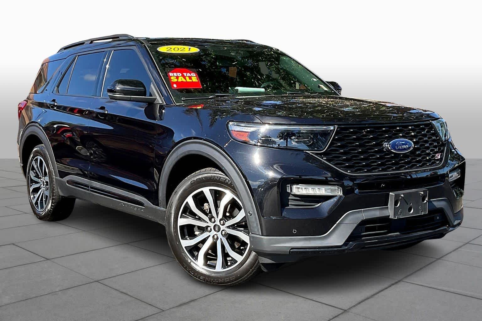 2021 Ford Explorer ST photo 2