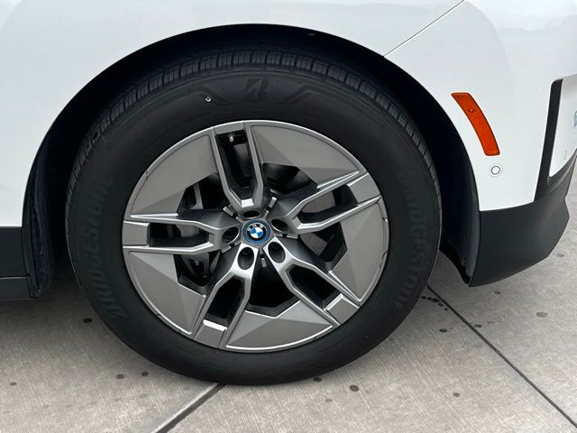 2022 Bmw iX xDrive50i photo 3