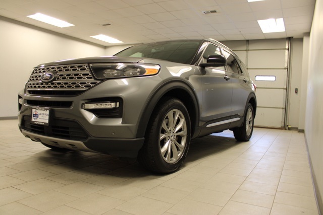 2023 Ford Explorer Limited photo 3