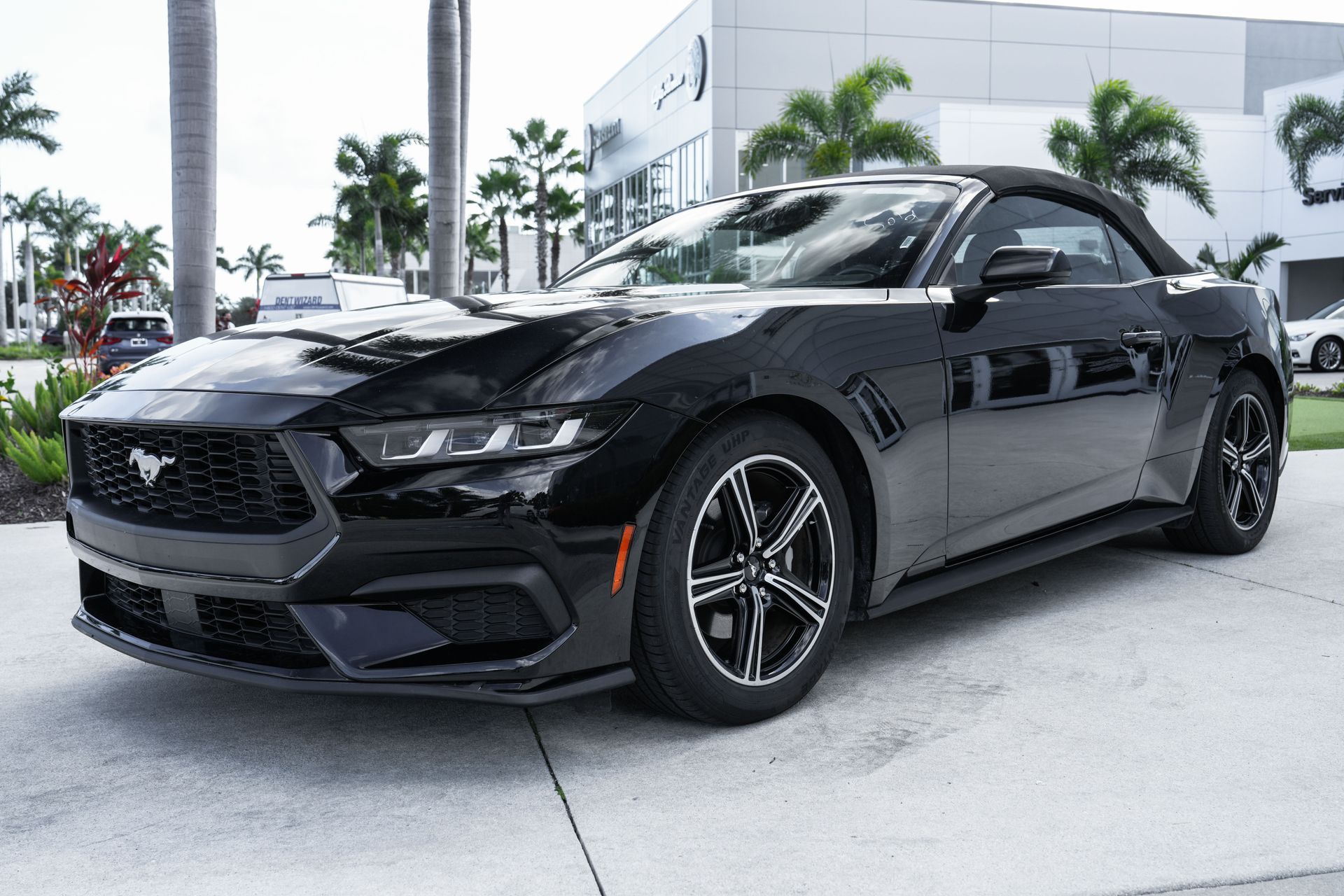 2024 Ford Mustang EcoBoost Premium photo 4