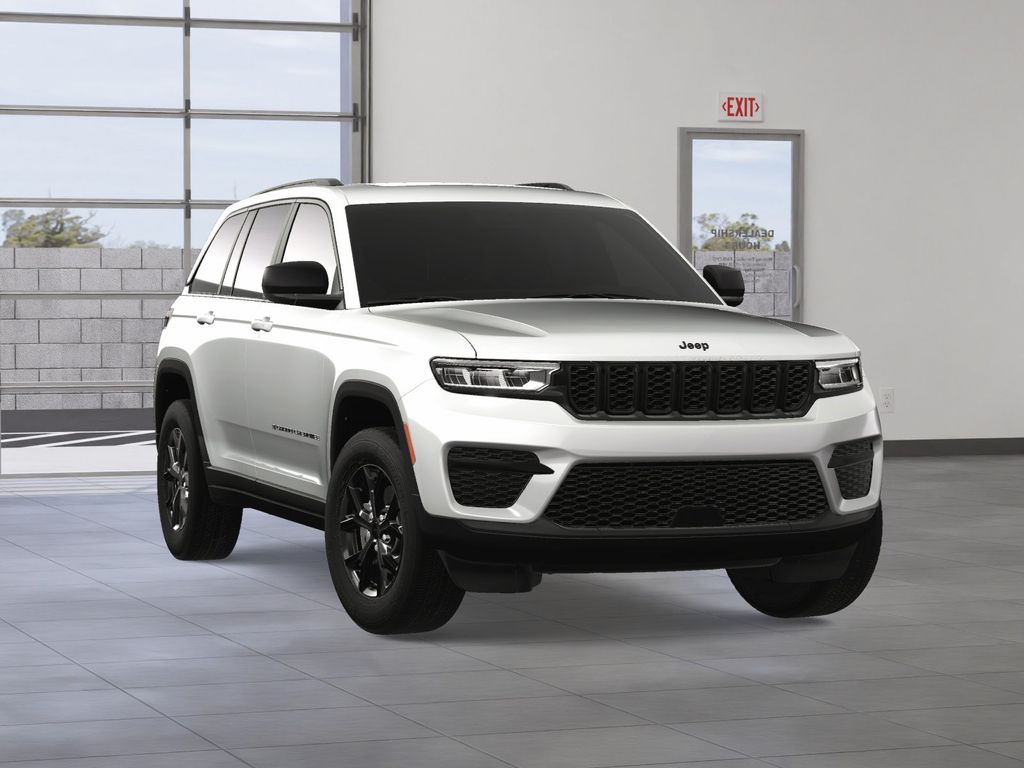2025 Jeep Grand Cherokee Altitude photo 7