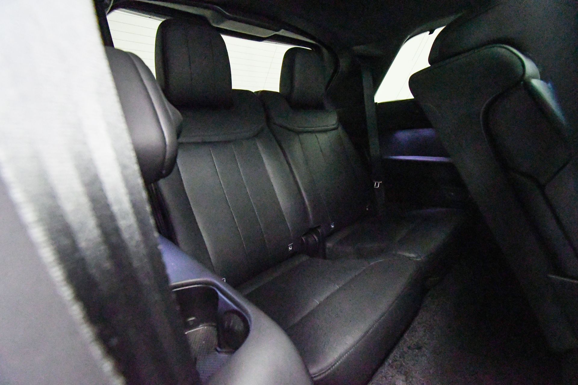 2025 Land Rover Range Rover SE photo 44