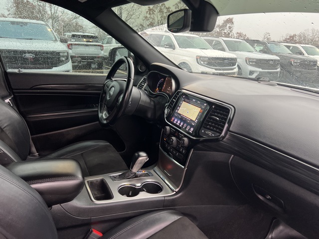 2020 Jeep Grand Cherokee Laredo E photo 3