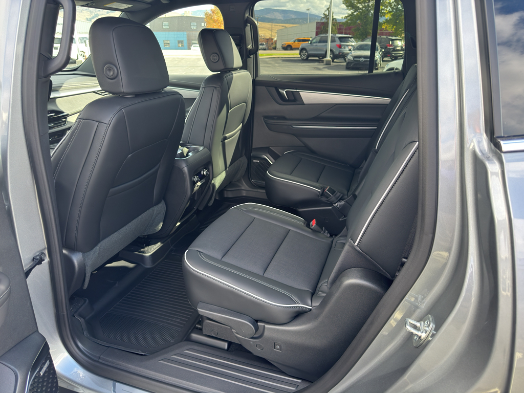 2026 Buick Enclave Preferred photo 3