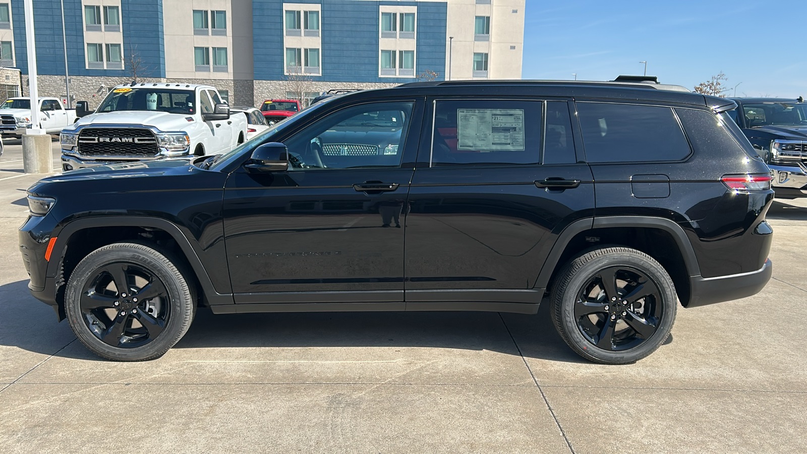 2025 Jeep Grand Cherokee Altitude X photo 6
