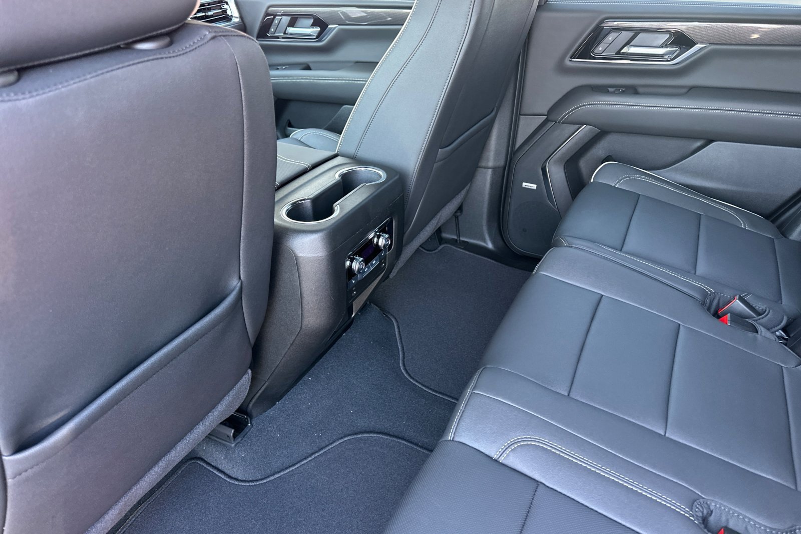 2026 Gmc Yukon photo 9