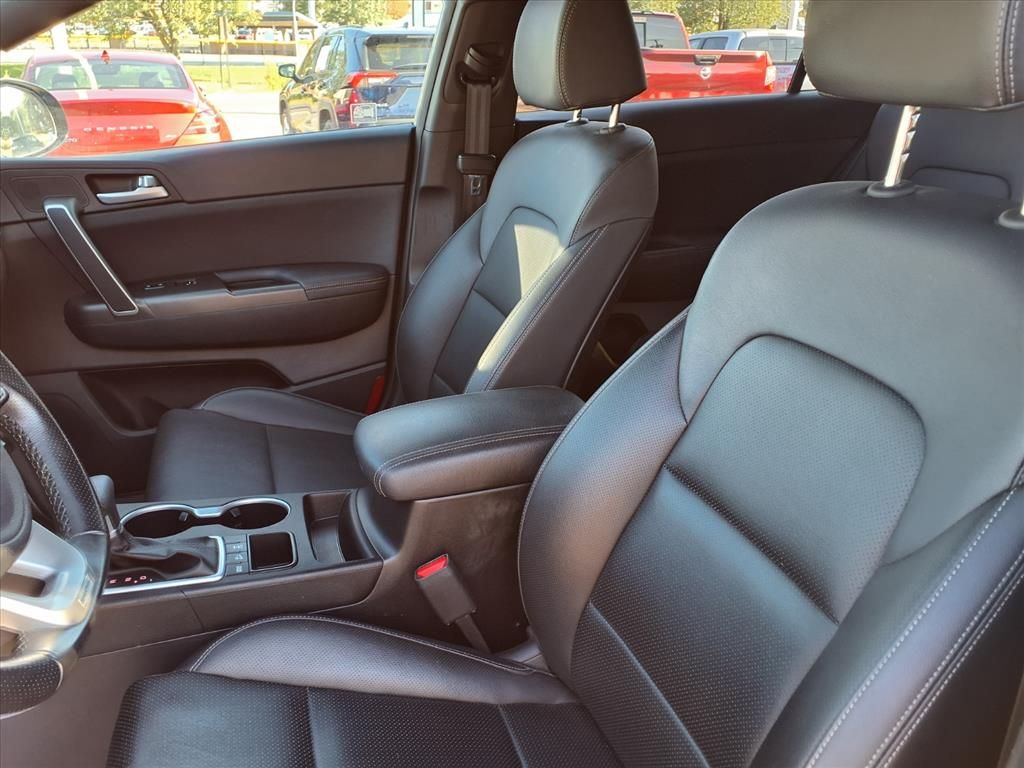 2022 Kia Sportage Nightfall Edition photo 9