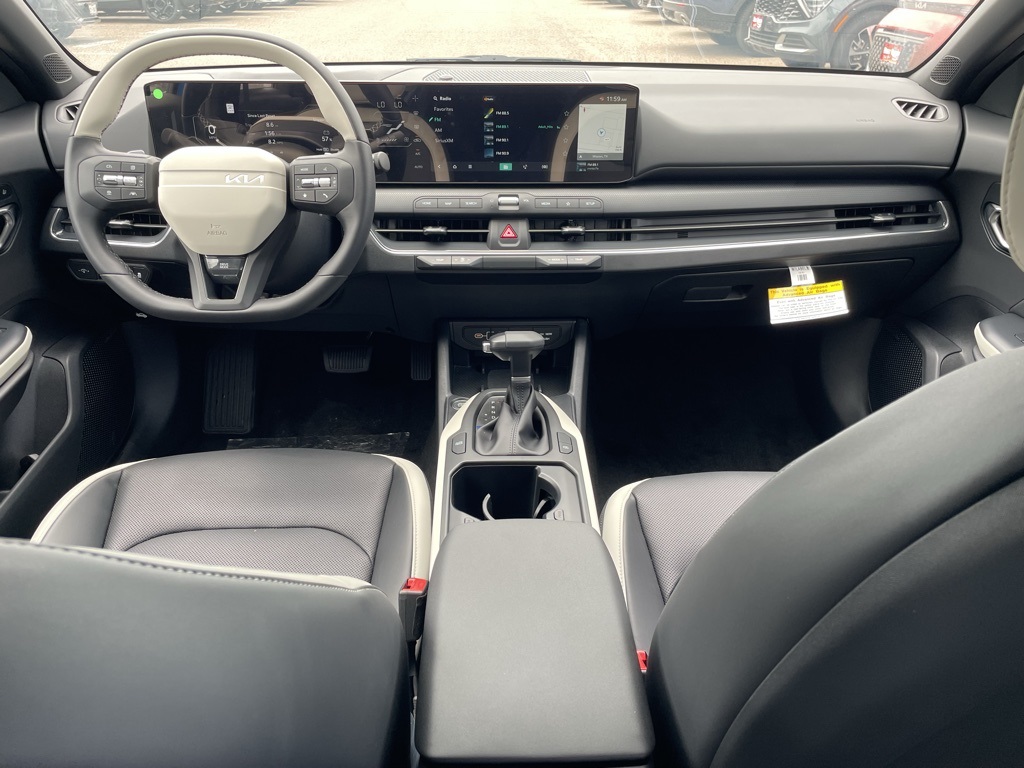 2025 Kia K4 GT-Line photo 17