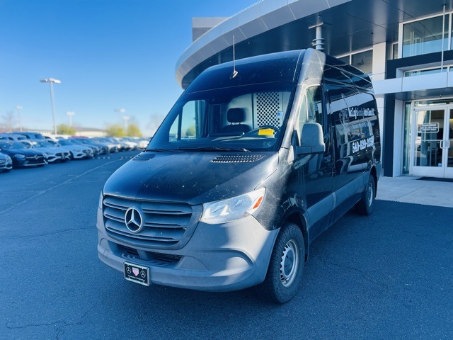 2021 Mercedes-Benz Sprinter Base's photo