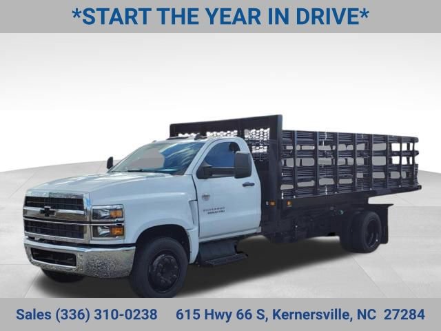 2023 Chevrolet Silverado WT's photo