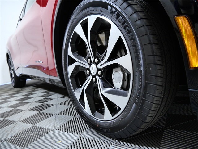 2023 Ford Mustang Mach-E Premium photo 2