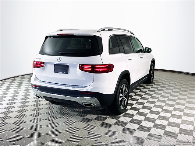 2026 Mercedes Benz GLB 250 photo 5