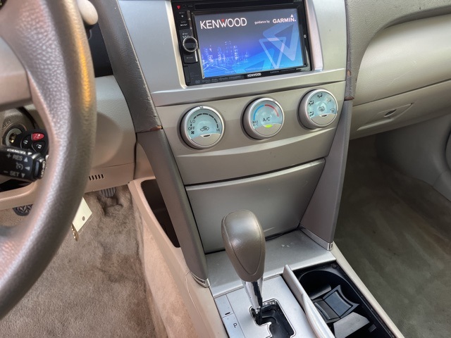 2007 Toyota Camry LE photo 23
