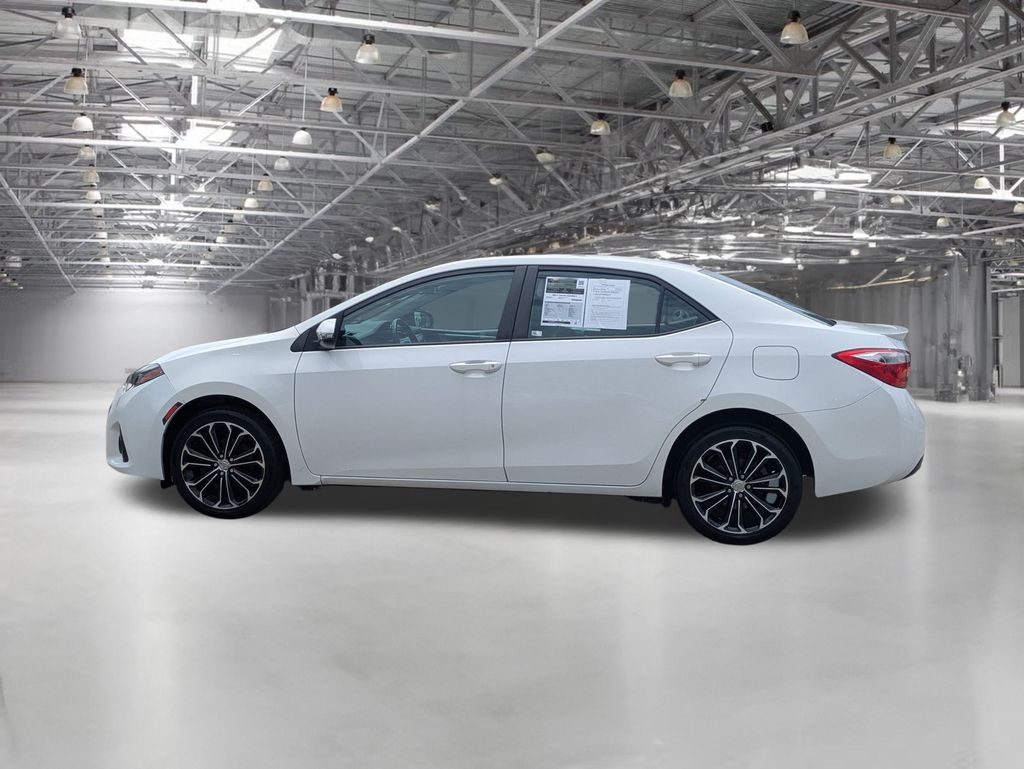 2014 Toyota Corolla Plus photo 4