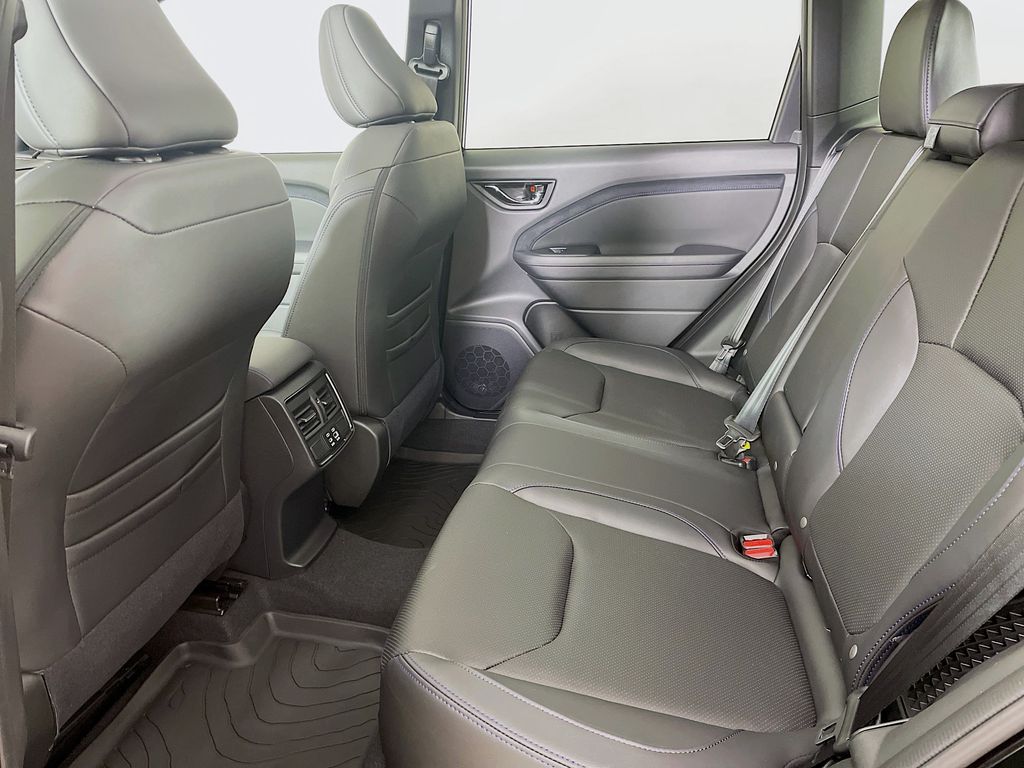 2025 Subaru Forester Limited photo 20