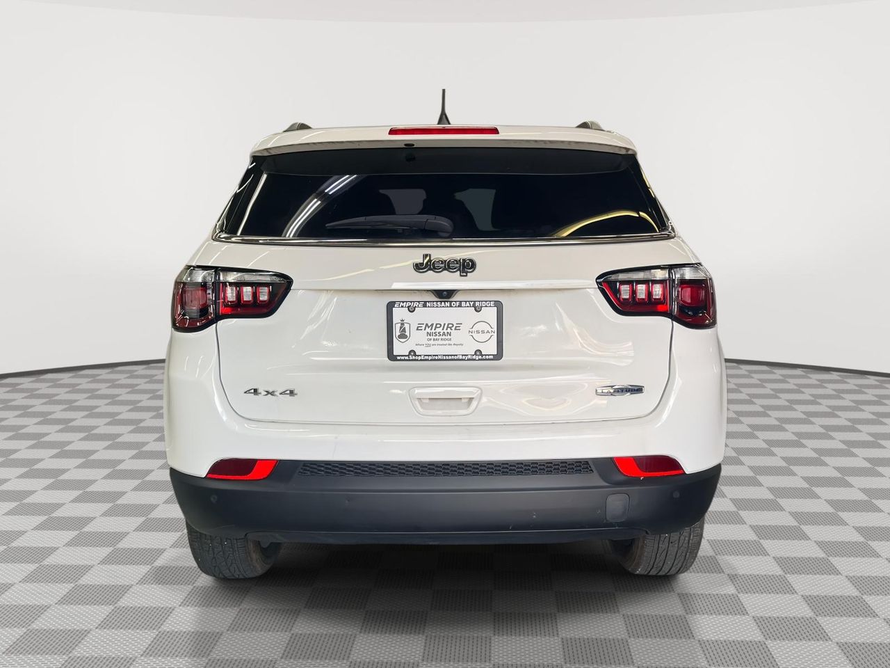 2022 Jeep Compass Latitude photo 4