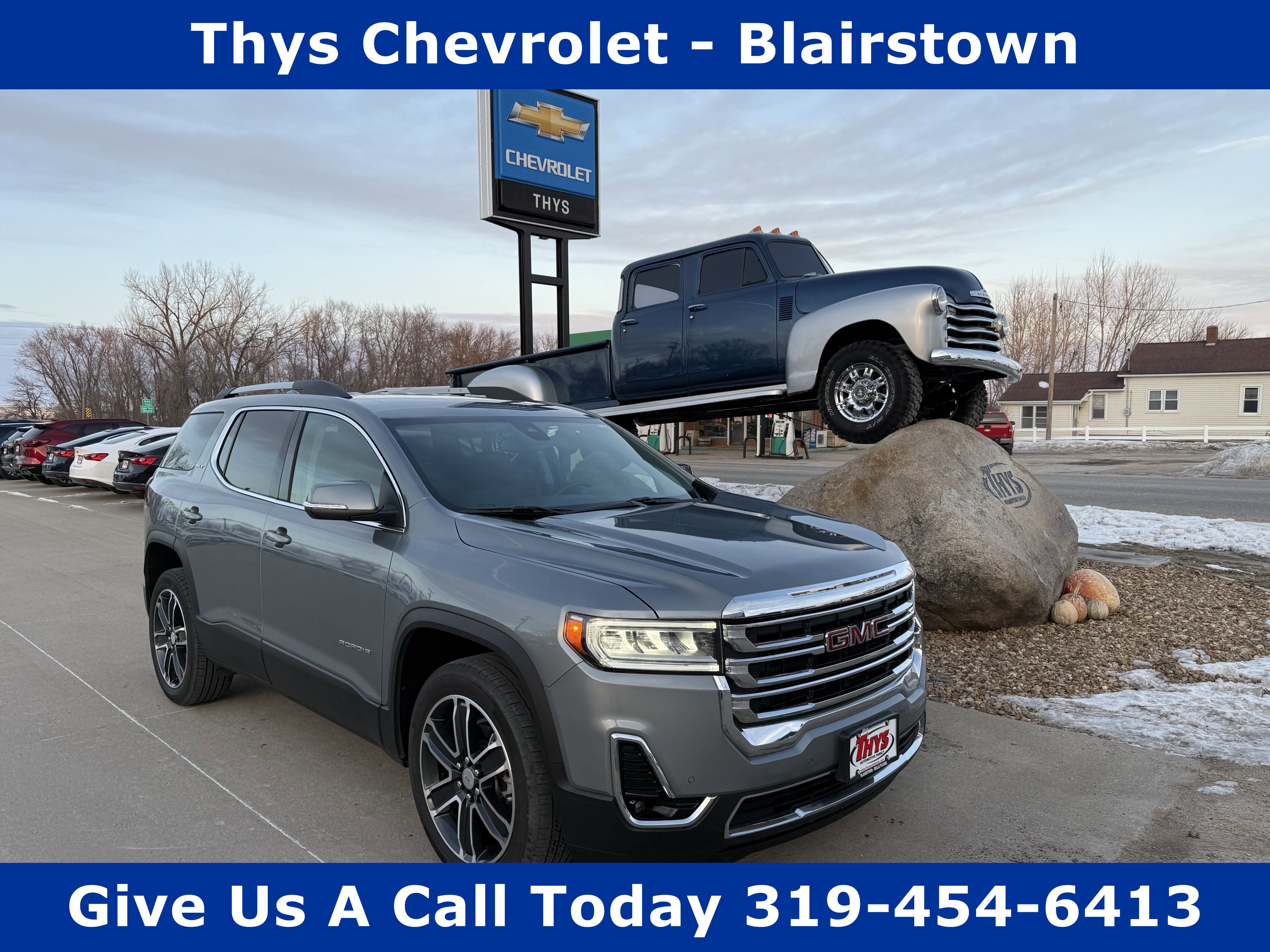 2023 GMC Acadia SLT's photo