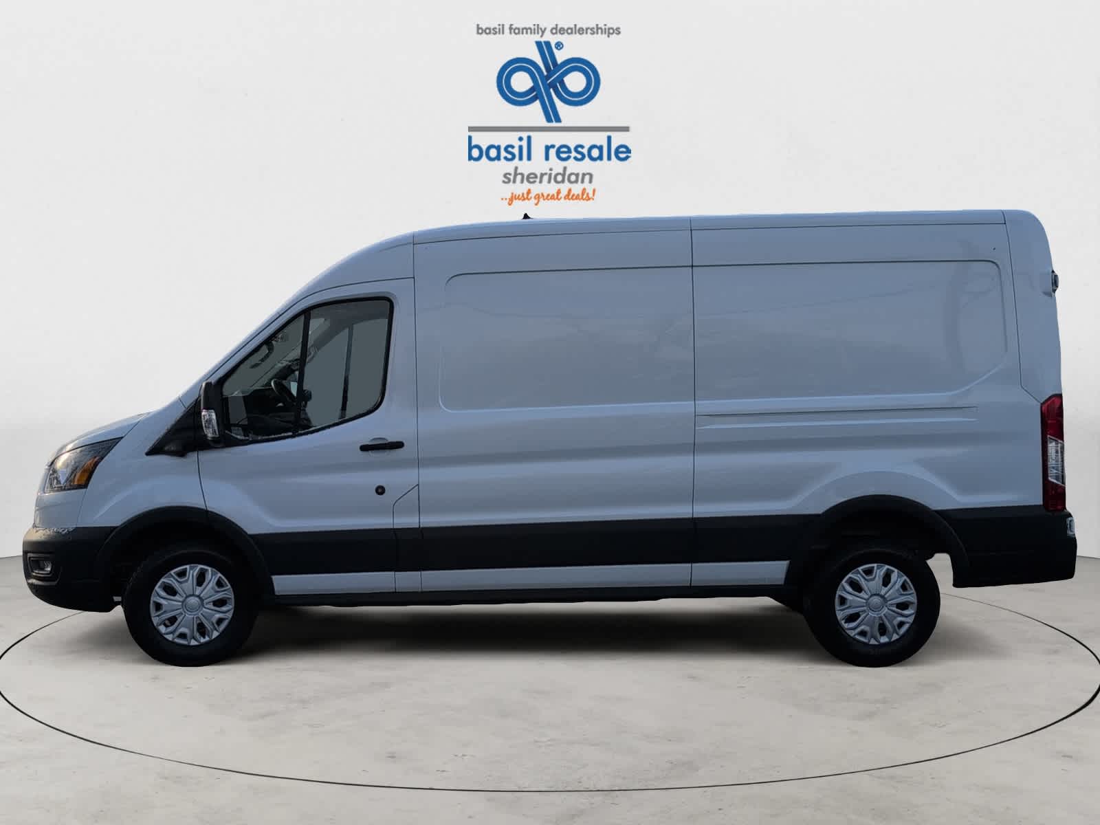 2022 Ford Transit photo 3
