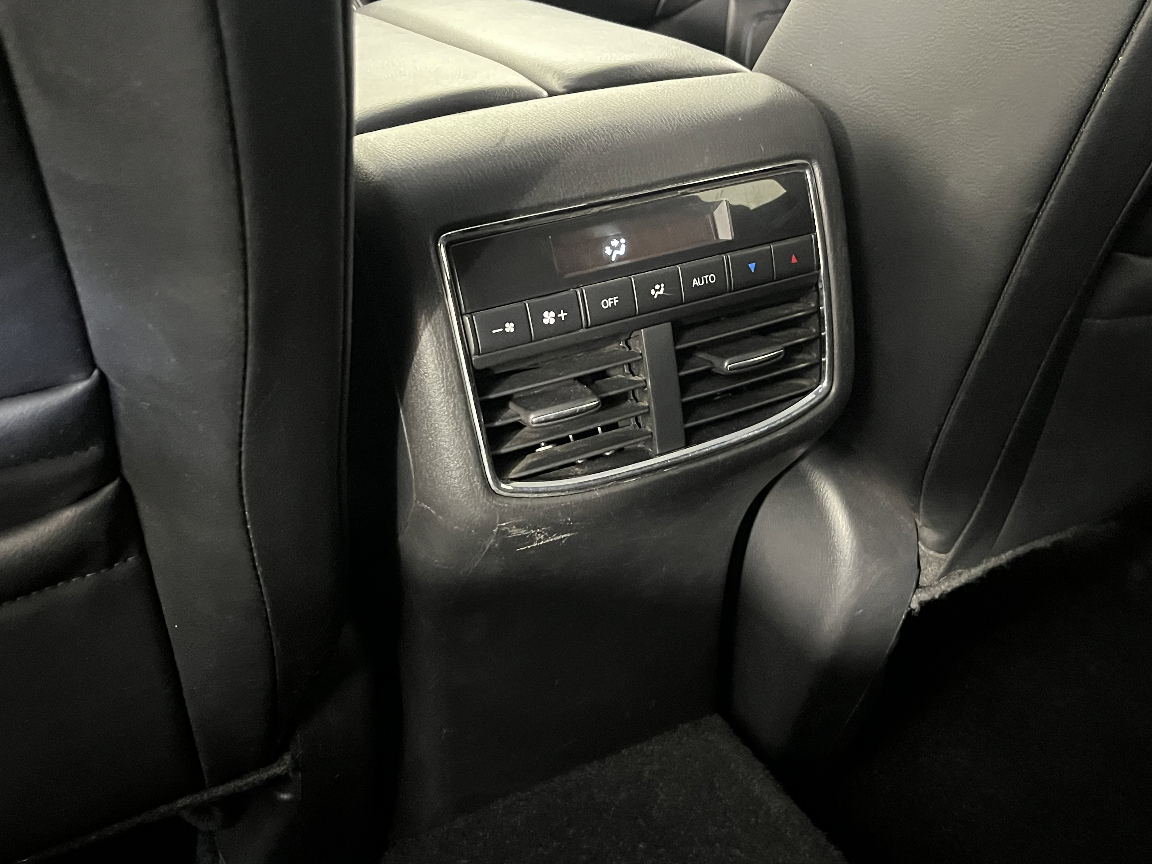 2017 Mazda CX-9 Grand Touring photo 4