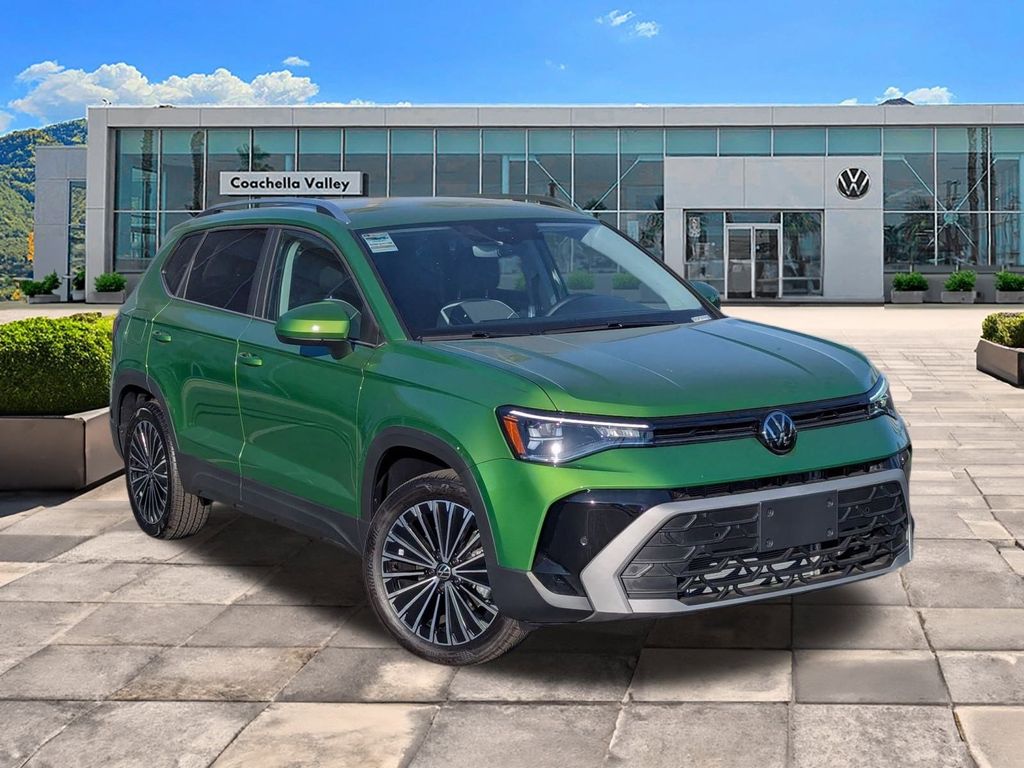 2025 Volkswagen Taos SE's photo