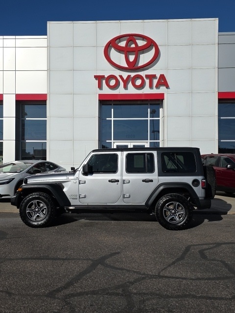 2018 Jeep Wrangler Unlimited Sport S photo 2