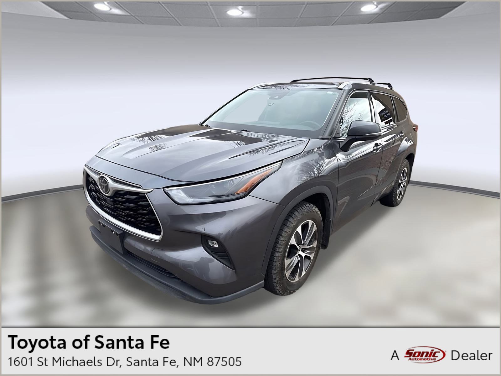 2022 Toyota Highlander XLE's photo