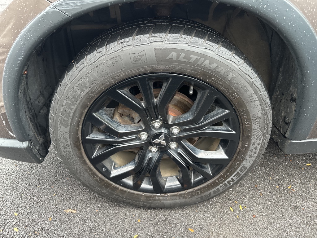 PreOwned 2018 Mitsubishi Outlander LE 4D Sport Utility in