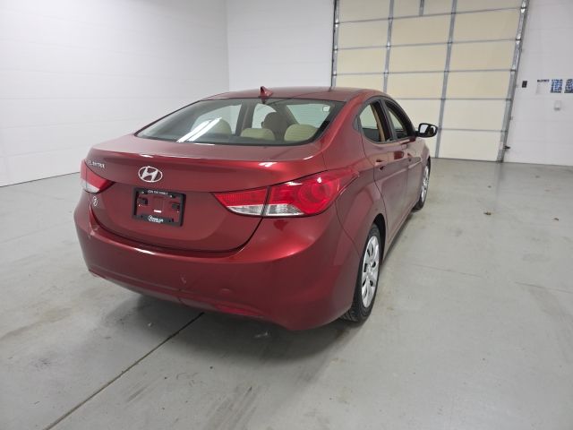 2013 Hyundai Elantra GLS photo 4