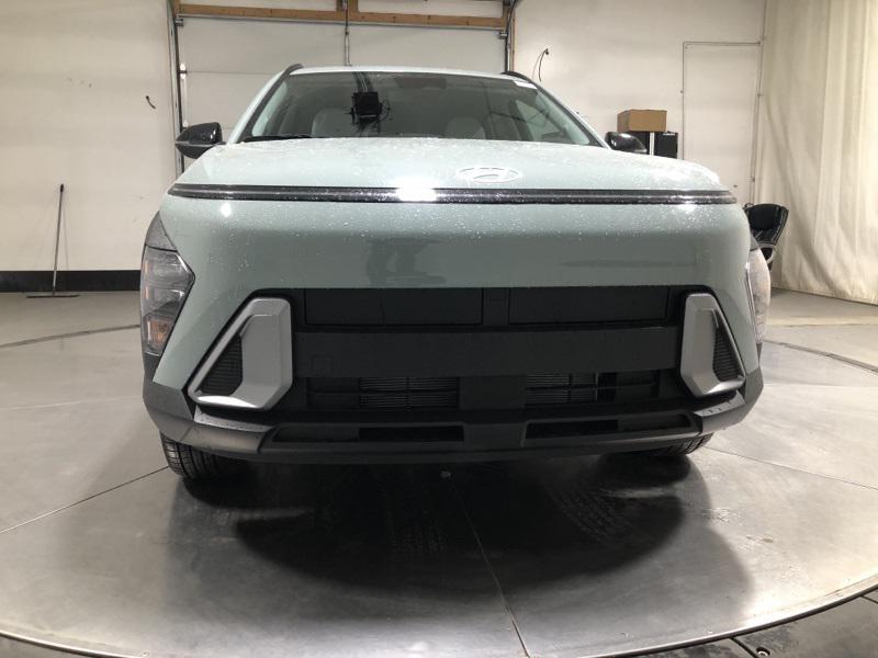 2026 Hyundai Kona SEL photo 2