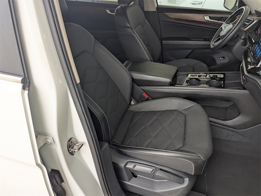2024 Volkswagen Atlas SE Technology photo 38
