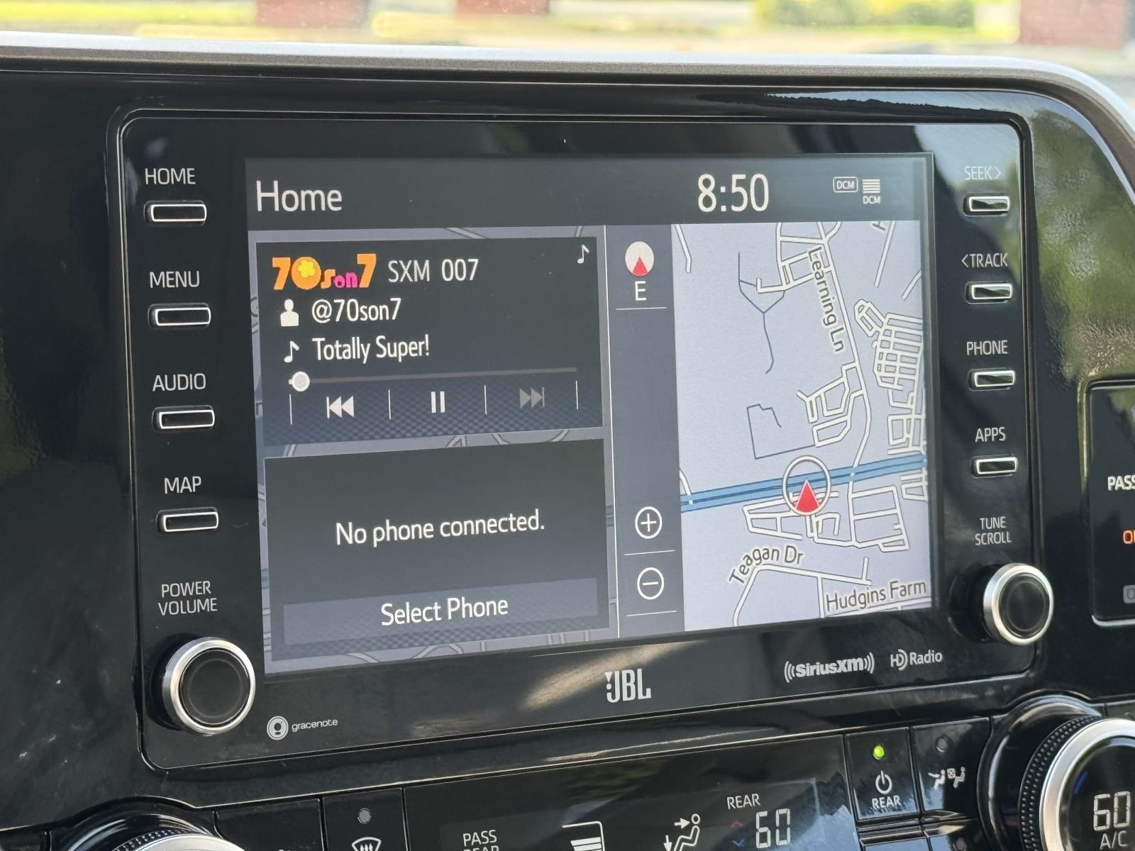 2022 Toyota Highlander Limited photo 3