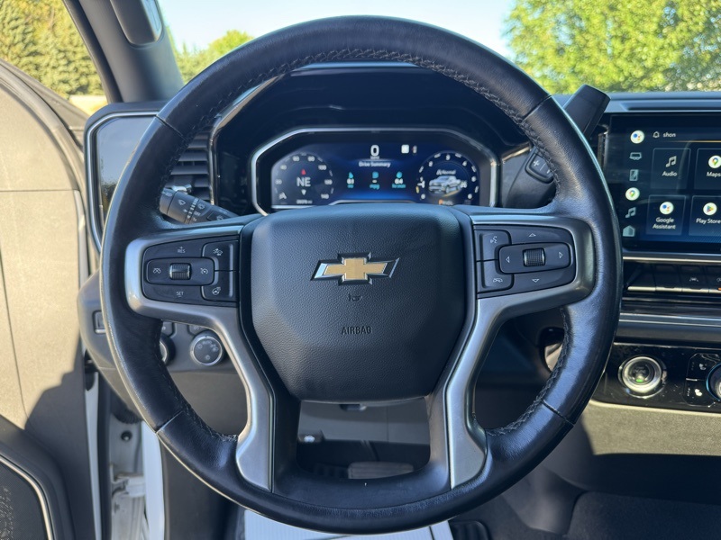 2022 Chevrolet Silverado 1500 LT photo 9