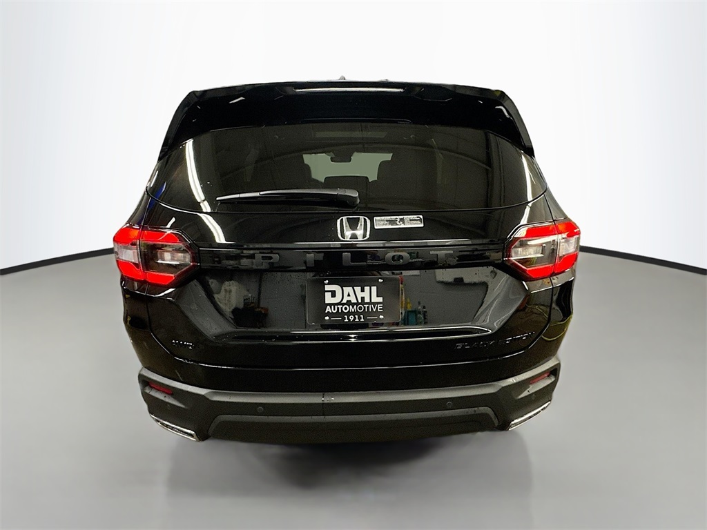 2025 Honda Pilot Black Edition photo 5