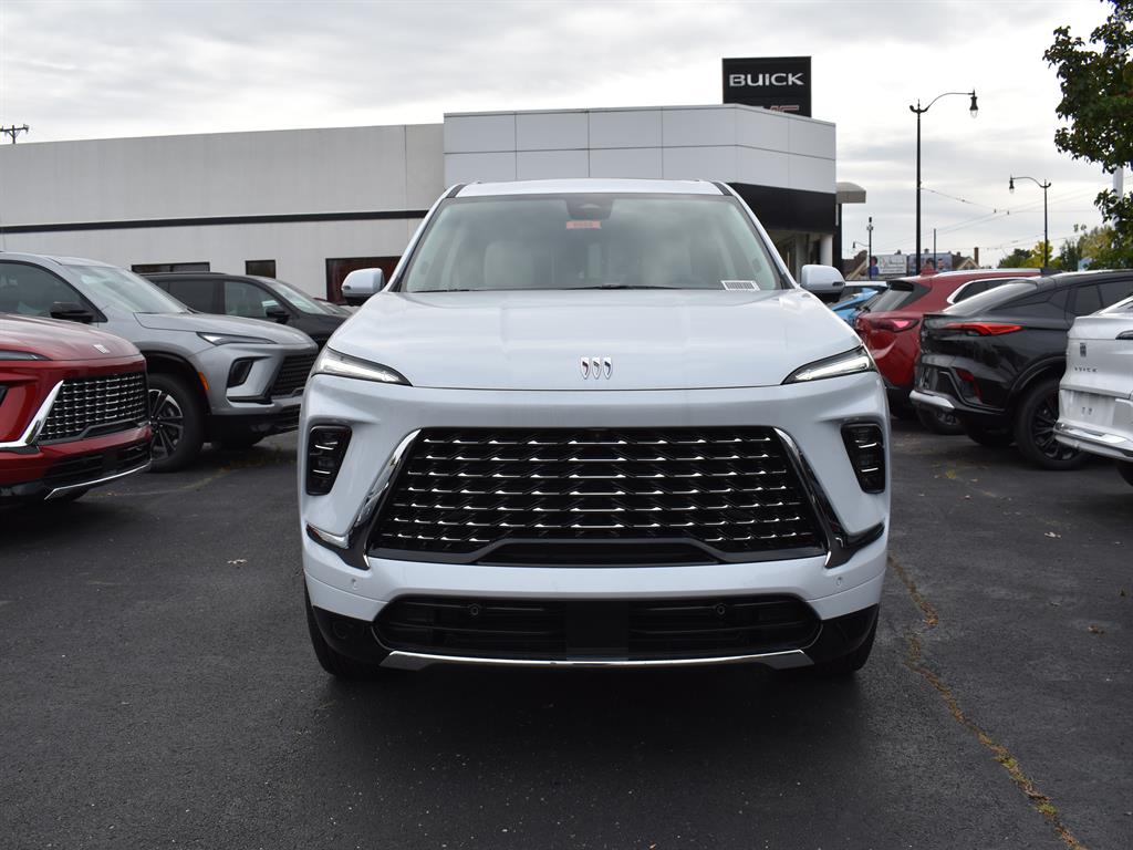 2026 Buick Enclave Avenir photo 2