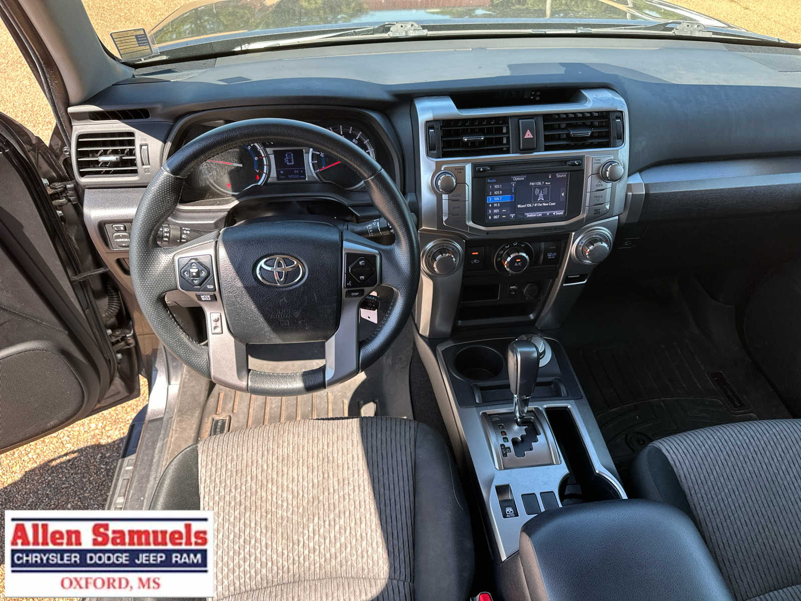 2019 Toyota 4Runner SR5 photo 14