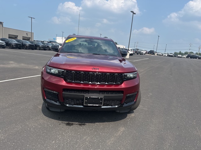 2024 Jeep Grand Cherokee Limited photo 2