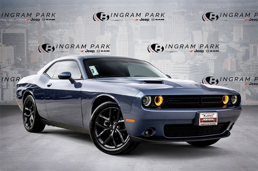 2022 Dodge Challenger SXT
