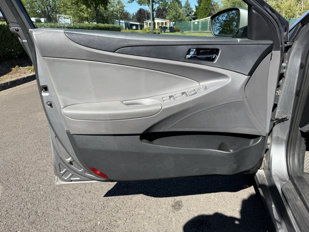 2013 Hyundai Sonata GLS photo 13
