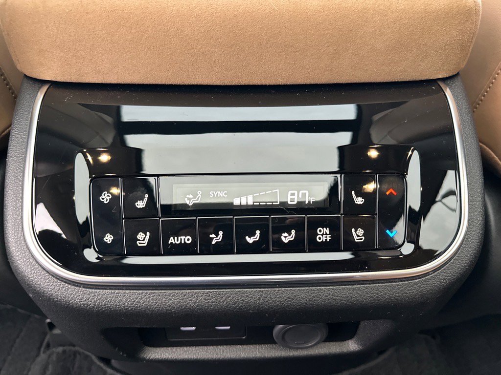 2025 Infiniti QX80 Sensory photo 13
