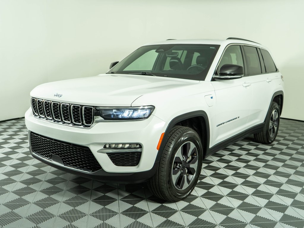 2024 Jeep Cherokee Limited 4xe photo 3
