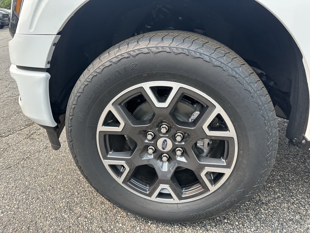 2025 Ford F-150 STX photo 25