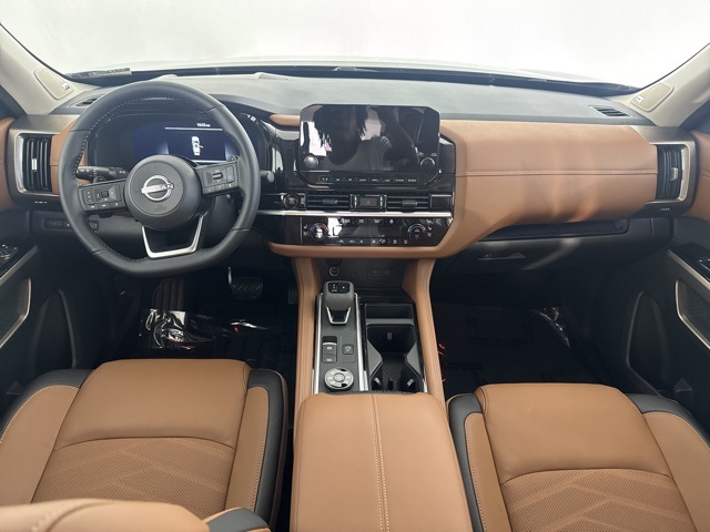2025 Nissan Pathfinder Platinum photo 21