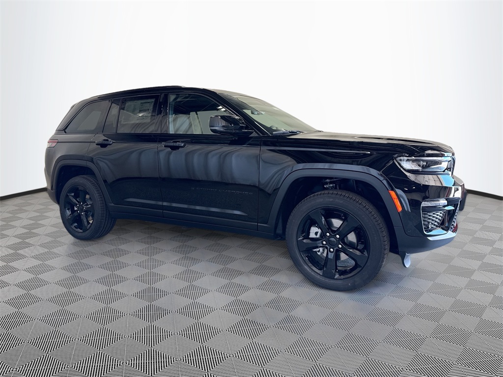 2025 Jeep Grand Cherokee Limited photo 4