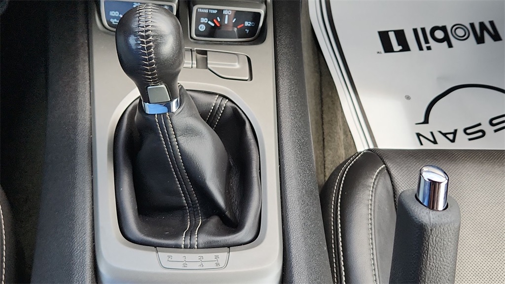 2012 Chevrolet Camaro 2LT photo 17